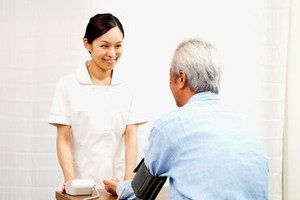 准看護師も相談OK！
病院だけでなく、デイサービスや
訪問看護経験者も活躍中♪