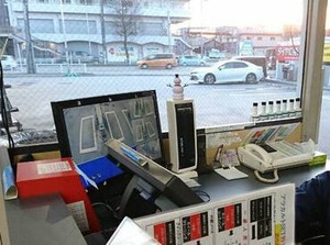 室内での作業だから、雨や風も関係なし！難しい仕事はないから、すぐに覚えられますよ♪