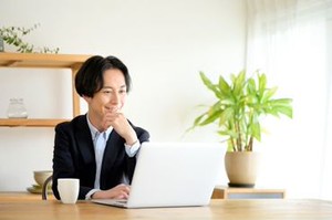 何かと出費が多い時期…
友達と一緒に応募もOK◎
一緒に始める同期って心強いですよね★