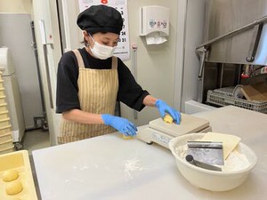 ＜バイトデビュー歓迎＞
経験・スキルは問いません◎
お仕事は丁寧にお教えします★