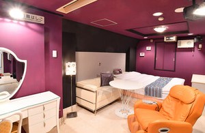 年齢層は10代～60代まで幅広く活躍中！
男女比もちょうど半々で、バランスの良い職場です◎
＜短期のみでもOK＞
※画像イメージ