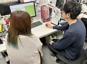 服装や髪型髪色も完全自由◎
常に周りに社員がいるので
わからないことはすぐに質問できる環境！
お気軽にご応募くださいね◎