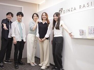 配属予定のチームは現在6名♪
先輩スタッフがサポートするので、未経験の方も安心いて始められます！