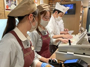 ＊＊未経験の方、歓迎！＊＊
『パンが好き』『憧れのパン屋さんで働きたい』
など…キッカケはなんでもOK♪