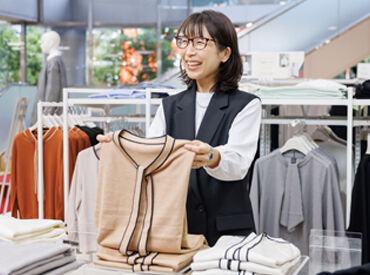 成人式や卒業式…大切な節目の
晴れ着のコーディネートも!!
何年経ってもご購入いただいた
時の喜びは特別なものです♪