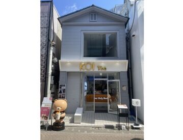 ＼原宿店です！2023年3月OPEN★／
キレイでカワイイ店舗でモチベもUP♪
夕方からの短時間もフルタイムも歓迎！