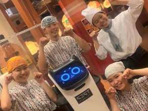 パートさんもアルバイトさんもみんな仲良し◎プライベートでみんなでお出かけなんてことも★わいわい楽しく働ける環境です♪