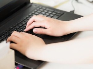 資格なし・未経験可能・シニアも活躍中の医療事務！
シフトも含め、働き方はお気軽にご相談ください！
※画像はイメージです。