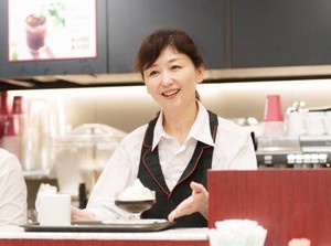 カフェバイトの醍醐味と言えば
"ドリンク作り"♪
ベローチェは季節のメニューも多くて
いろんなドリンクを作れるようになります*