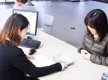 30～40代の主婦の方が多く活躍中！
家庭との両立もしやすい環境作りをしています◎
働きやすい人気のオフィスワーク♪