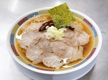 看板メニューは『肉中華ラーメン』★
≪まかないあり≫
しっかり働いたら、美味しいまかないでお腹いっぱいに�◎
※イメージ画像