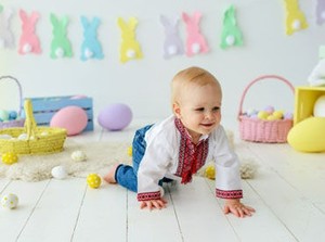ﾟ*｡☆ NEWスタッフ募集 ☆。*ﾟ
カワイイ商品に囲まれてお仕事☆彡
ベビー＆キッズ服販売♪
制服×私服勤務