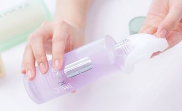 美容部員
CLINIQUE（クリニーク）