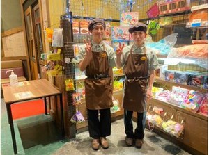 スタッフ割引、ボウリング大会など
お仕事以外にも楽しいことたくさん☆★
みんなとわいわい働こう!!