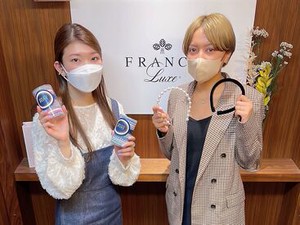 未経験歓迎♪
時給1500円×週2日以上・フルタイムで稼げる☆
服装・ネイル・髪etc…自由！
いつものファッションそのままでOK
