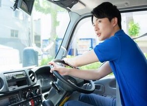 ＜近距離・遠距離選べます＞
近距離だと、狭い範囲での地場配送♪
黙々と運転することが好きな方は、遠距離も◎
※イメージ画像