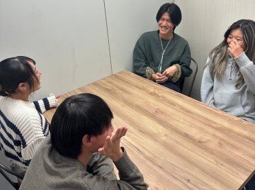 20～40代の幅広いスタッフ活躍中！
気さくな先輩が多いので誰でもスグ仲良くなれます♪
わからないことも質問しやすいです◎