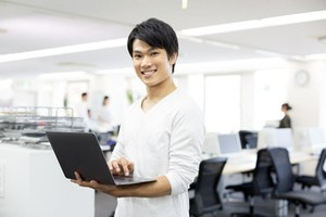 社員の"困った"を解決するお仕事！
IT業界でスキルアップができます♪
※写真はイメージ