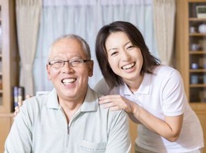 未経験からでも活躍できる、
"誰かの役に立てる"やりがいのあるお仕事です♪
一生役立つ介護スキルも身に付く◎