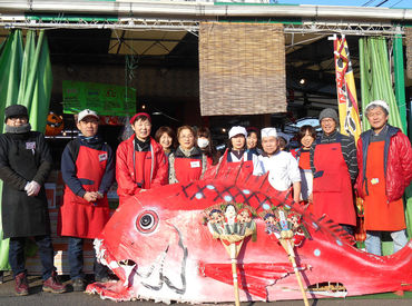 ＼シフトの融通ききます／
気さくな店長だからシフト相談もしやすい♪
年齢に関係なく仲良しで居心地もバッチリです◎