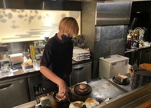 20代が多く、スタッフはみんな仲良し♪
髪型髪色、ネイルとっても自由★
一緒に楽しくバイトしましょ♪