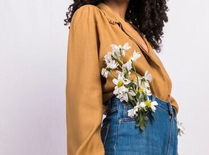 ﾟ*｡☆ NEWスタッフ募集 ☆。*ﾟ
人気ブランドで勤務のチャンス★
ウィメンズ担当20～50代活躍中
週5日勤務でガッツリ稼げる