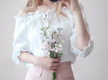 ﾟ*｡☆ NEWスタッフ募集 ☆。*ﾟ
20代に人気のトレンドアパレル
未経験でも安心の職場
髪色ネイル自由・おしゃれOK