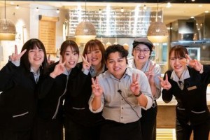 スタッフ同士のコミュニケーションも多く
楽しく仕事してます！
未経験からスタートしたスタッフ多数！