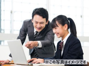 子ども達の成長をサポート★
ガッツリ先生として教える訳ではないので、
おしゃべりが苦手な方でもご安心ください♪