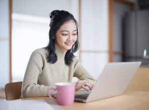 作業はシンプルですが集中力が必要なため、「平日の4時間程度、1人で集中する時間がとれる方」を募集します！
※画像はイメージ