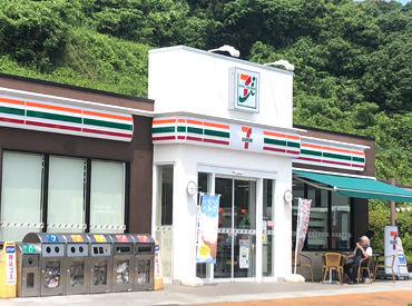 年代問わずフランクな関係性＊
新人さんも馴染みやすい雰囲気を
お店全体でつくっていきます♪
