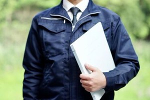 ＜30～50代まで活躍中！＞
システムへの入力やサイロ屋上での点検作業など
じっと事務所にいるだけではないので
メリハリあり！