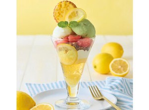 ★働きながら学べる環境
季節限定のパスタやスイーツが人気！
お茶の知識や、おいしい紅茶の淹れ方もマスターできます。