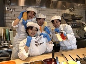 焼きたてコッペパンにいろんな具を挟んだバラエティー溢れるメニューが人気♪調理・接客がはじめての方も大歓迎