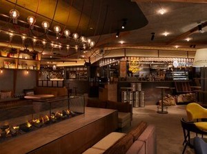 ★フリーター大歓迎★
飲食店が初めてという方も
副業として働きたいという方もOK！
充実の研修と教育制度でキャリアアップも◎