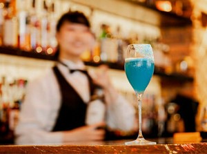 スタッフ同士の仲も良く、働きやすい環境。
ほとんどの先輩が未経験から始めています！
男女ともに活躍中です♪