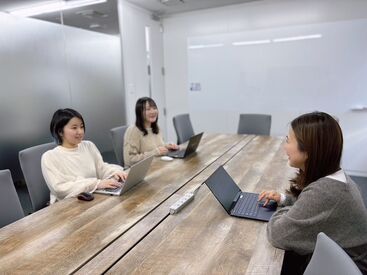 キレイなオフィスで快適に働ける♪
勤務地は池袋だからお仕事終わりに買い物もできる◎