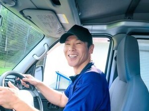 30～60代の男女活躍中★
資格を活かして好条件で働きませんか？
まずは先輩の車に横乗りからスタート！
※写真はイメージです