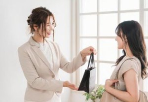 ＜下大利駅・水城駅からスグ！＞
岩田屋百貨店を気軽に楽しめるカジュアルな小型ショップ♪
おトクな社割もあり◎