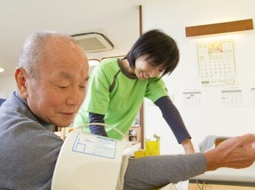 1日3時間45分のお仕事です♪
午前シフトor午後シフト、どちらか固定の勤務もOK！ご家庭と両立しやすい環境です。