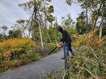 ＼難しいお仕事はありません／
敷地内をお客様が通るときは挨拶するなど、
お客様への気配りもお願�いします◎