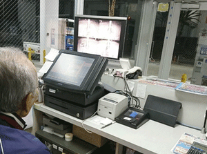 室内での作業だから、雨や風も関係なし！難しい仕事はないから、すぐに覚えられますよ♪