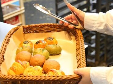 「学校帰りにそのまま」「土日だけ」
など理想の働き方を教えてください♪
学校や予定と両立するスタッフが活躍中.+゜