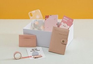 ﾟ*｡☆ NEWスタッフ募集 ☆。*ﾟ
SNSでも話題！
シンプルデザイン小物SHOP＊