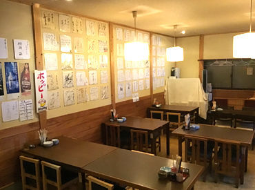 ＼初バイト&高校生も歓迎！／
話題のお店で一緒に働きませんか??
レアな日本酒も取り揃えています♪
友達と一緒の応募��もOK★