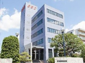 安定企業で正社員デビュー！
ITエンジニアや電気工事士、通信技術者をめざしたい方、大歓迎★
丁寧にお教えします♪