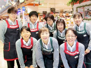 業界からも注目を集めるスーパーでのお仕事♪
学生*主婦*フリーターまで、
老若男女幅広く活躍しています！