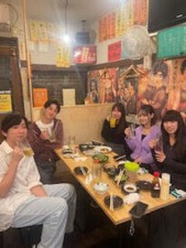 この冬居酒屋バイトデビューしよう！
個人店なので居心地◎