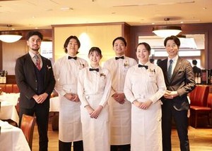 興味はあるけど迷う…自分にできるかな…
そんな方は、一度お店を見に来てください！
見学してみて、興味が湧いたら面接へ♪