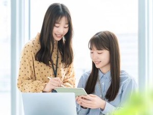 【オフィスワーク未経験OK！】
▽服装はカジュアルで◎
▽きれいなオフィス
▽フルタイムでしっかり働ける！